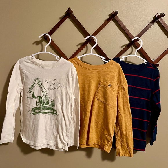 Old Navy Other - Old Navy 4T Long-Sleeve Pocket Tee Bundle